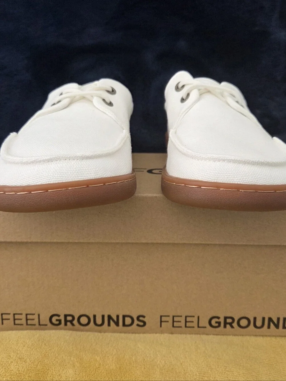 NIB, FEEL GROUNDS Canvas Lace-Up Shoes in White - EU size 39, NEVER WORN